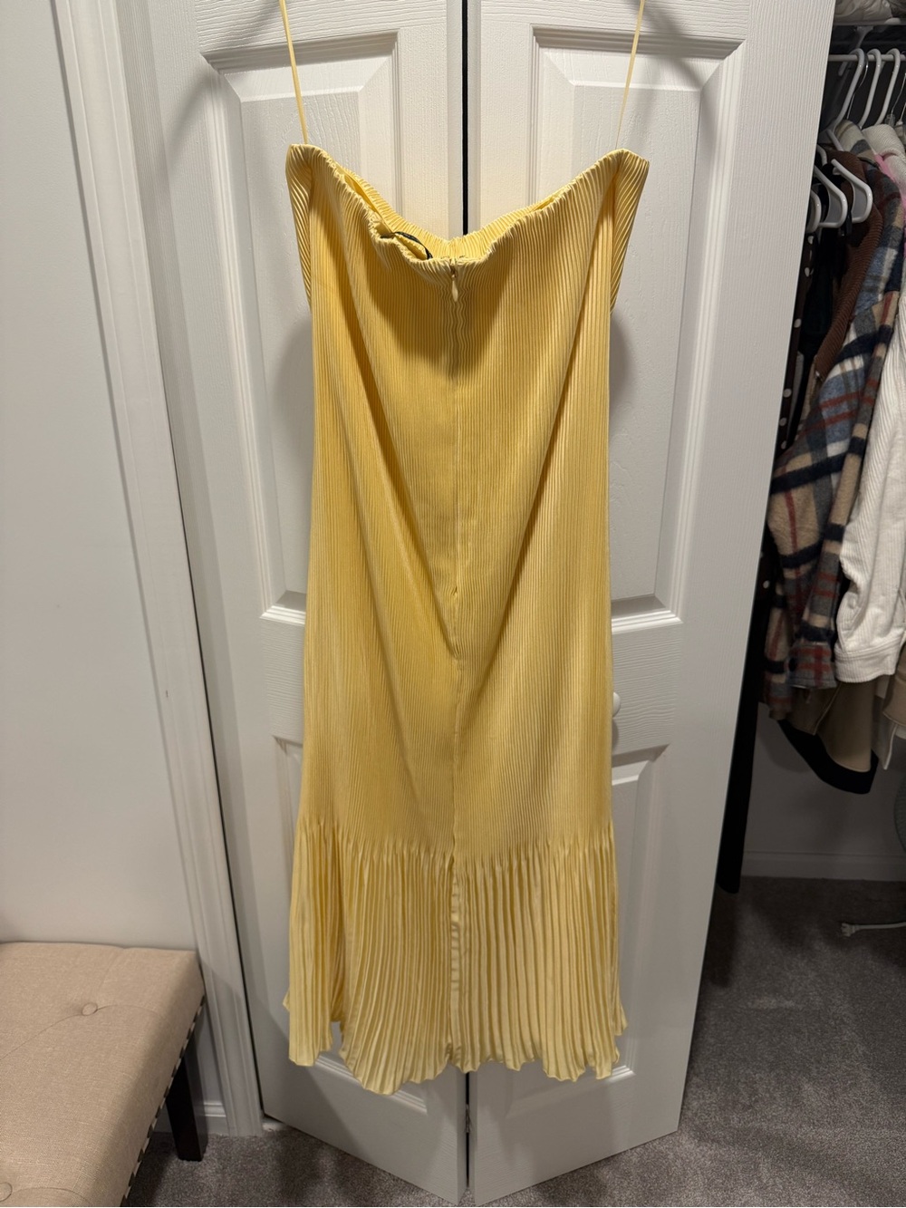 Abercrombie & Fitch Yellow Strapless Pleated Dress - Picture 2 of 6